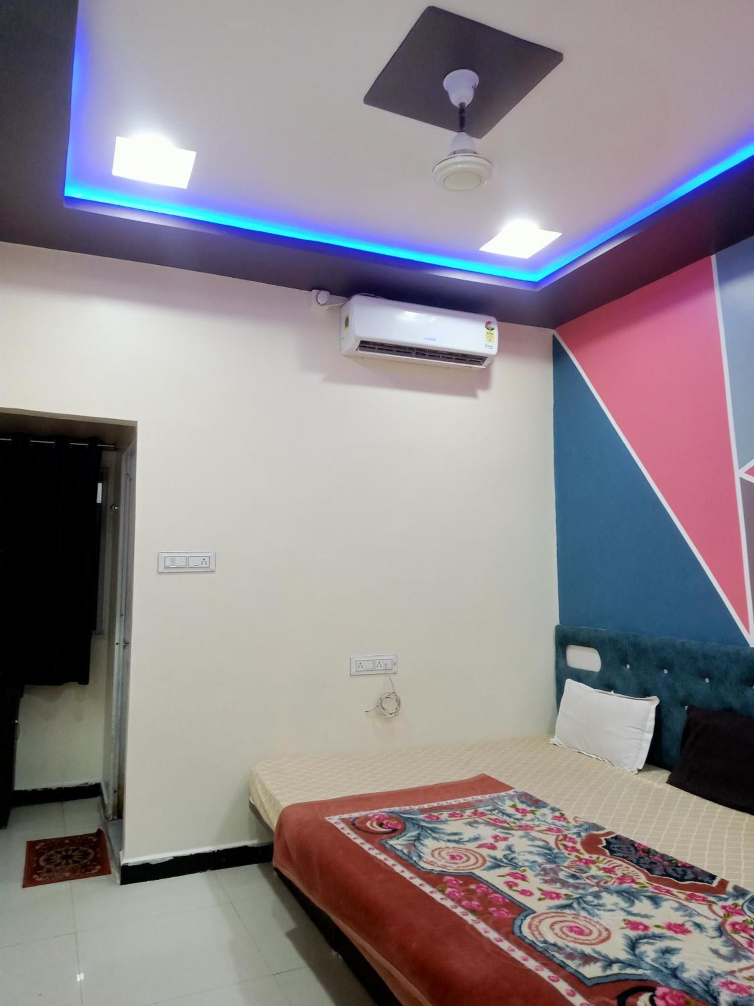 Hardik Palace Ujjain Exteriör bild